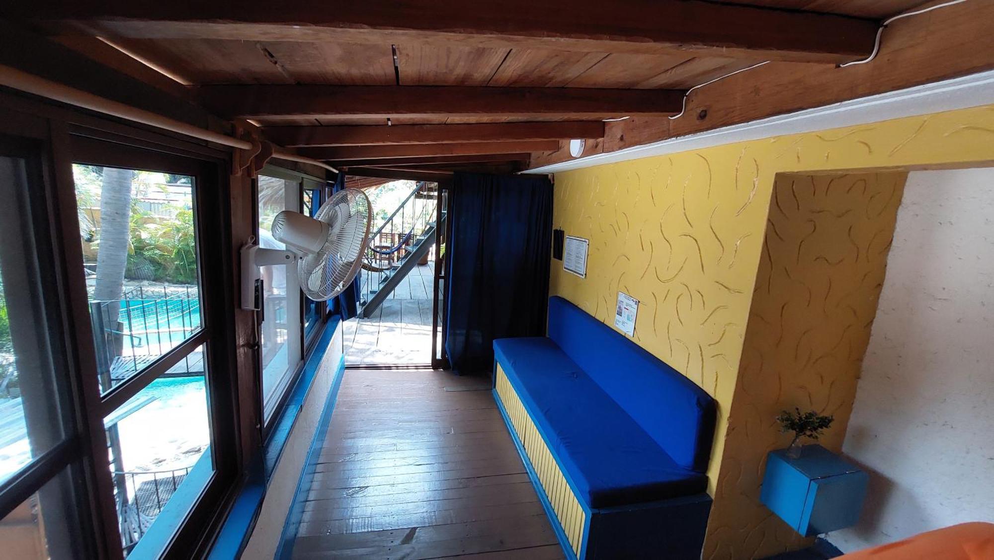 Tower Bridge Hostel Пуэрто-Эскондидо Экстерьер фото
